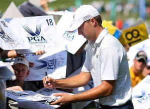 Jordan-Spieth-signing-autographs-PGA-Championship
